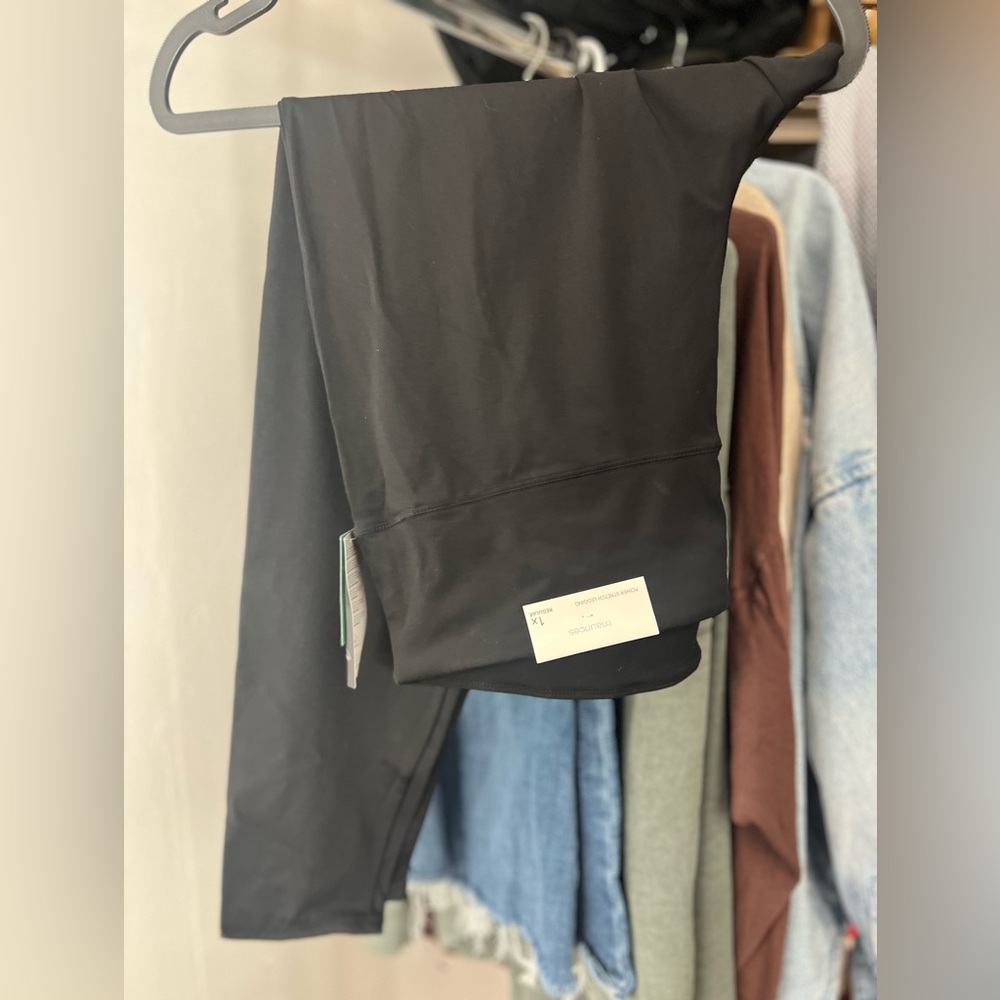 Maurices Black Power Stretch Legging